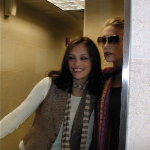 Meet your Posher, Sarah - Picture 4 of 5